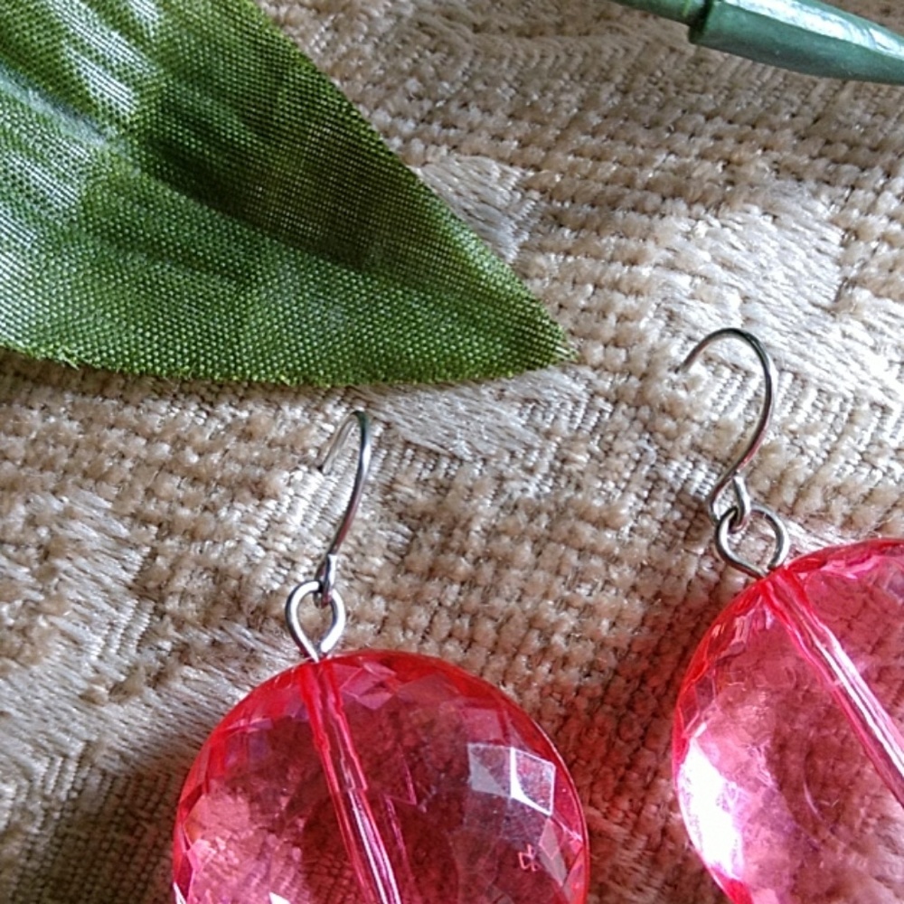 Feather Earrings Coral Gypsy Boho Dangling Bead Drop 5 inch drop Pierced Fashion - Picture 4 of 5